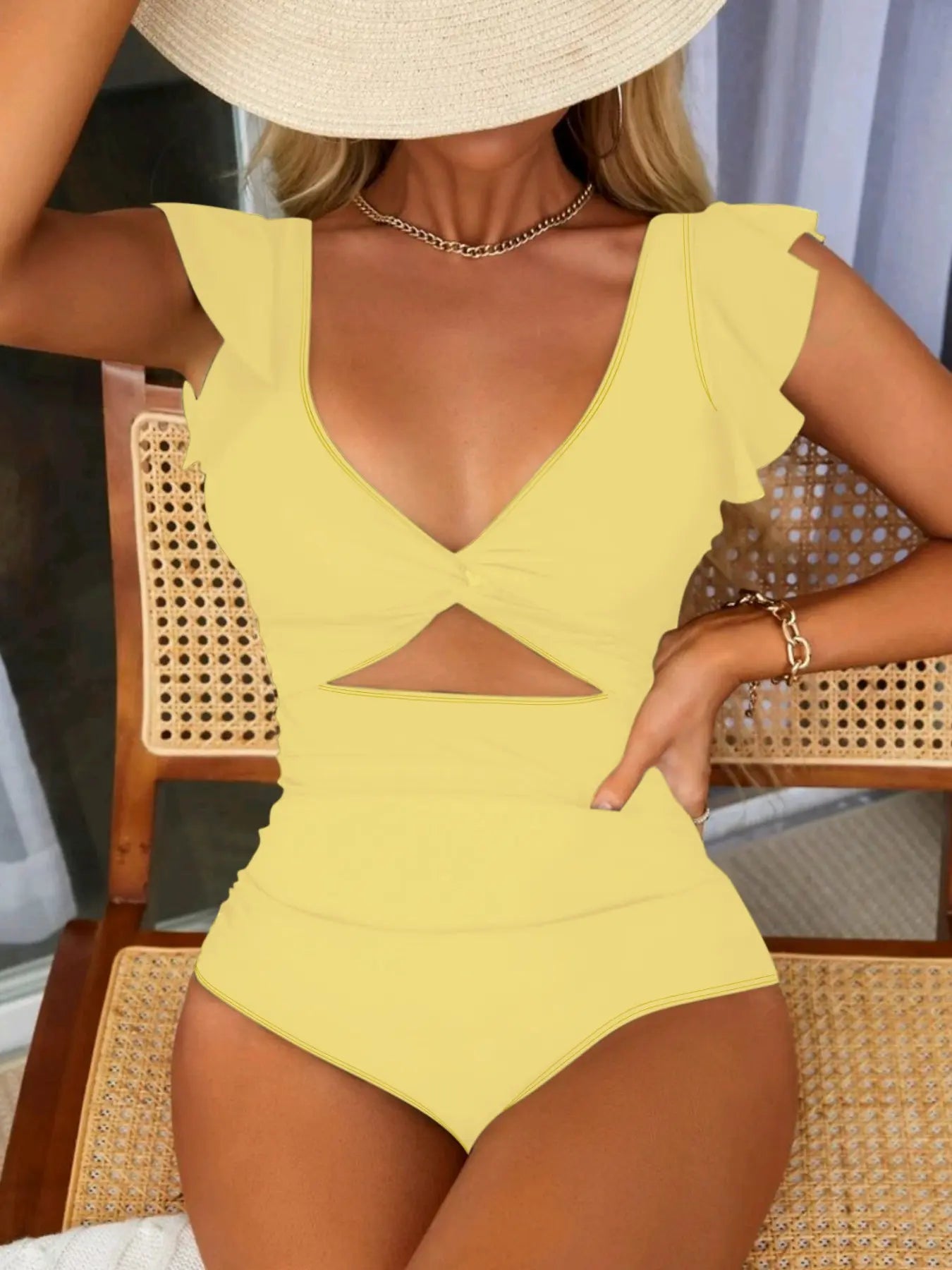 Women'S Plain Cut Out Twist One-Piece Swimsuit, Casual Ruffle Cap Sleeve Deep V Neck Swimwear for Summer, Fashion Women'S Swimsuit for Beach Holiday Vacation, Cutout Swim Suit, Backless Bathing Suit, Chic Swimsuit