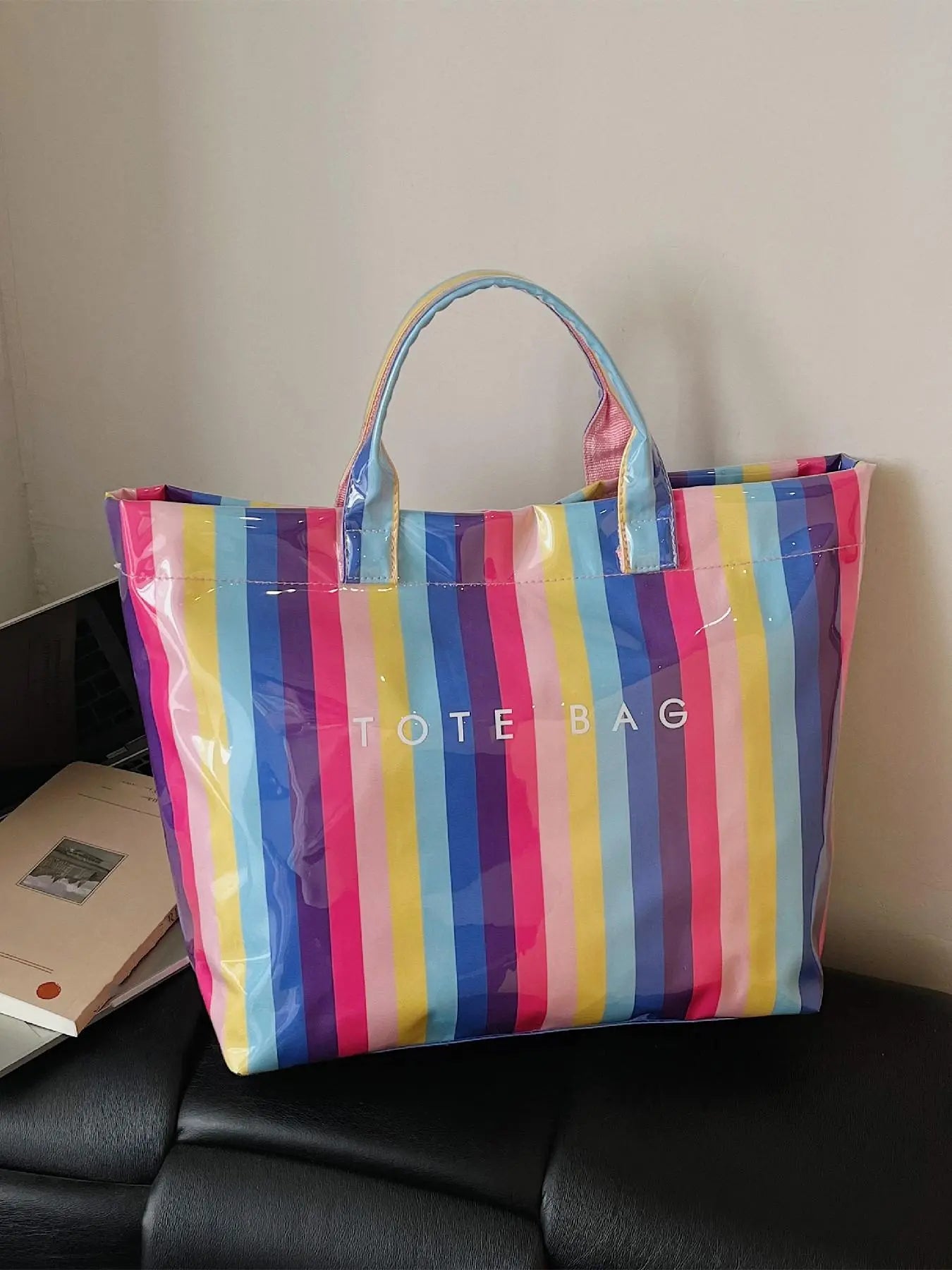 Women'S Simple and Stylish Multi-Color Striped Letter Tote Bag, Daily Large-Capacity Casual Easy-To-Match PVC Checkerboard Handbag, Jelly Tote Bag, Suitable for Various Occasions Such as Commuting, Traveling, Dating, Shopping, Etc., Commuter Tote